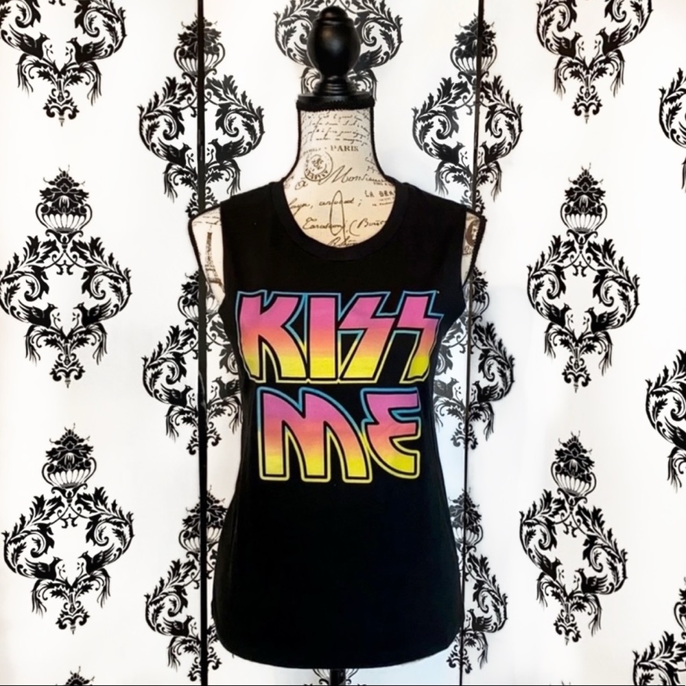 🍀 NWT! Kiss Me Ombré Muscle Tank!